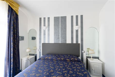 bussola-di-hermes-capri